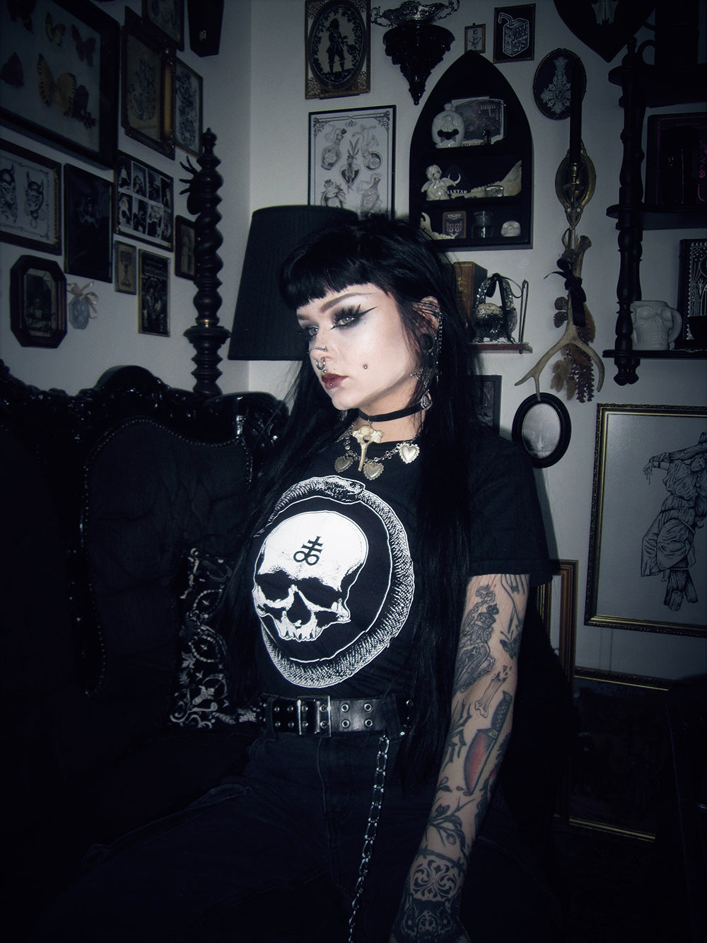 Ouroboros with Leviathan cross adorned human skull - T-shirt female fitted