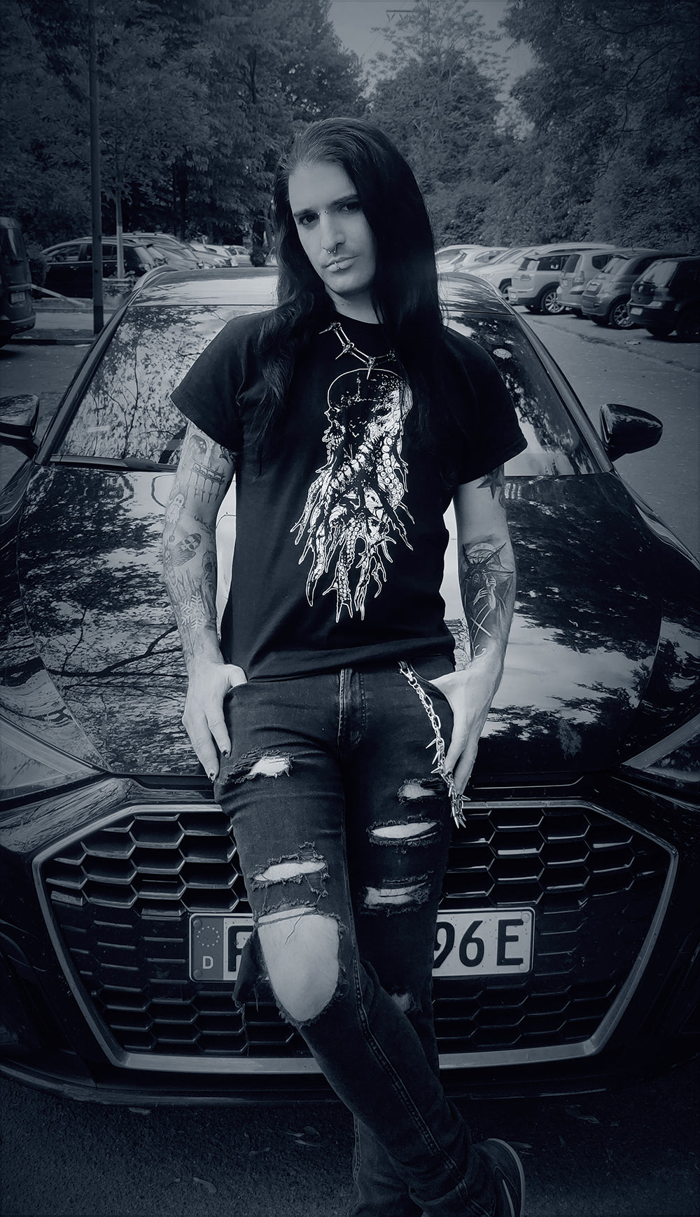 Cthulhu skull with tentacles - T-shirt