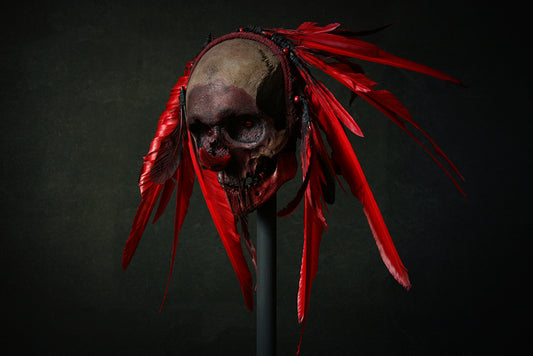 Skull mixed media sculpture "Red Chief Ruby lord" - SCULPTURE