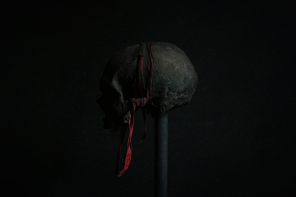 Skull mixed media sculpture "Voodoo spirit Randh, the watcher" - SCULPTURE