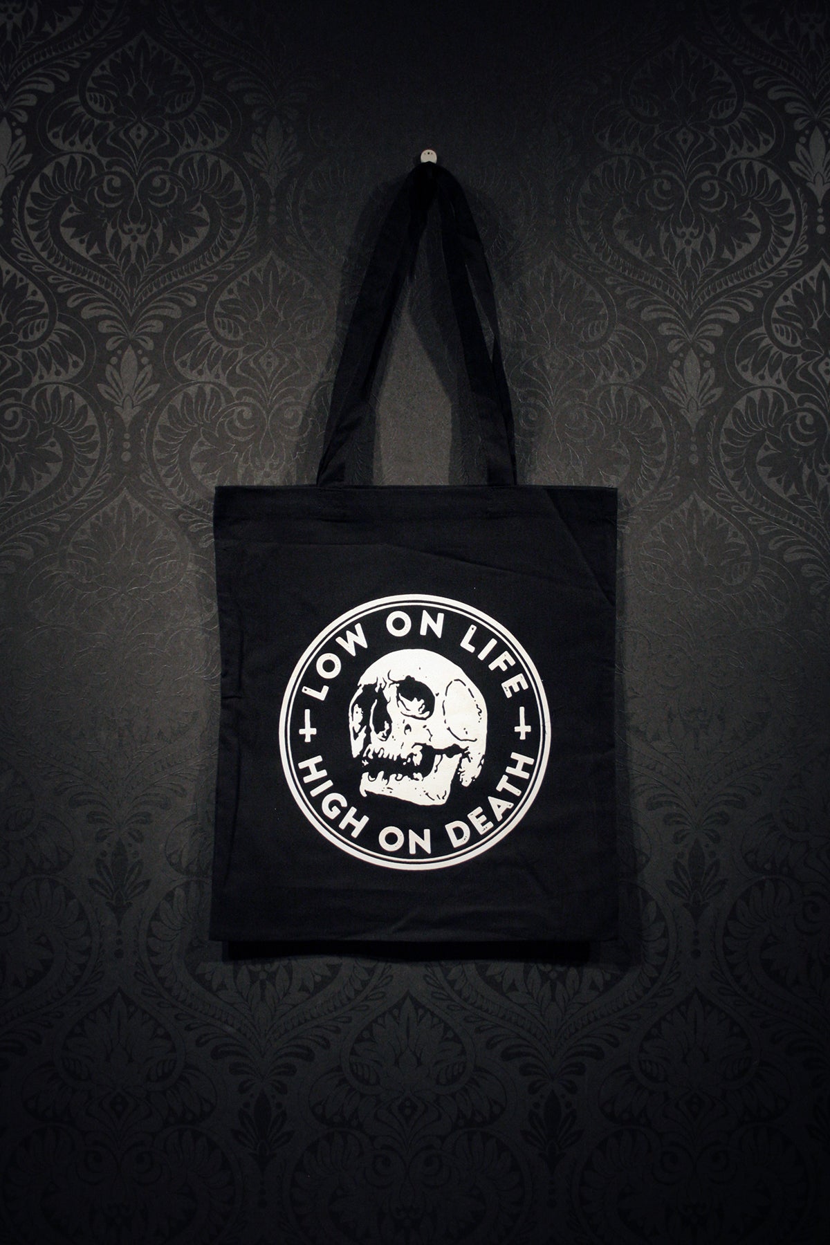 Low on life, high on death - TOTE BAG