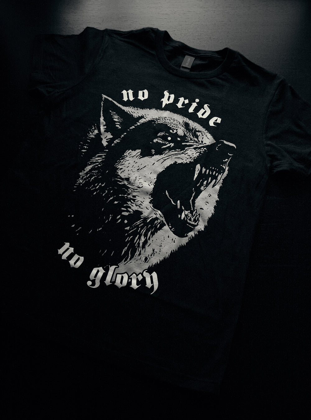 Wolf head, no pride no glory - T-shirt female fitted