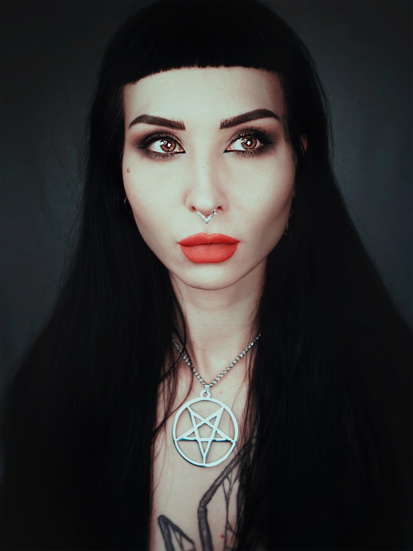 Pentagram upside down, oversized shiny version - NECKLACE