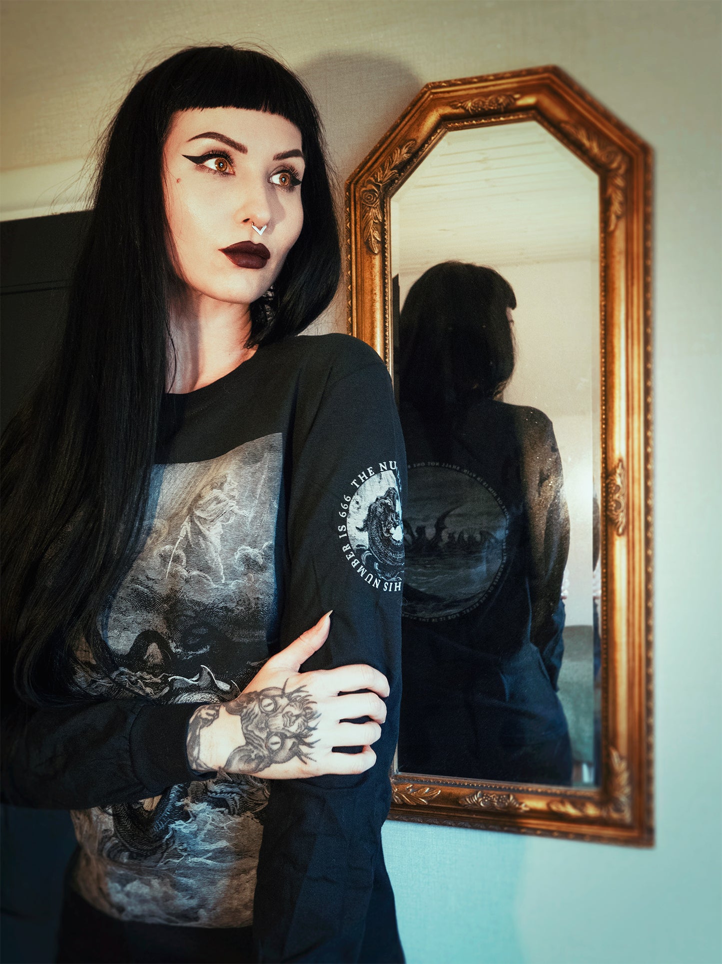 LEVIATHAN, Gustave Dore illustration - Longsleeve