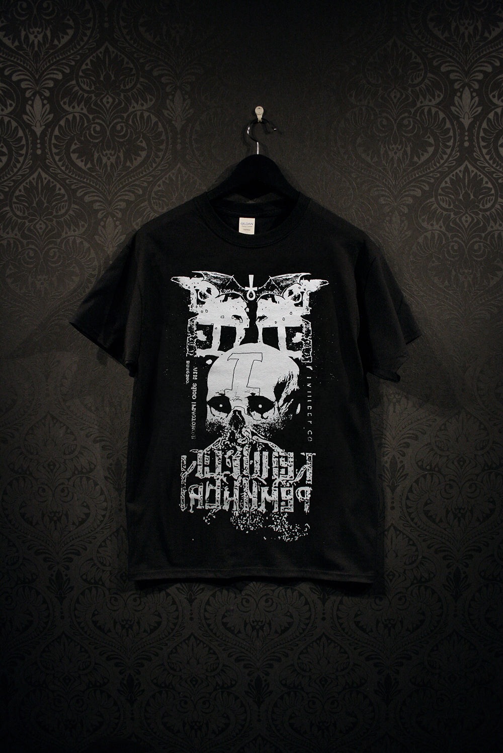 Skull with inverted Ankh - T-shirt