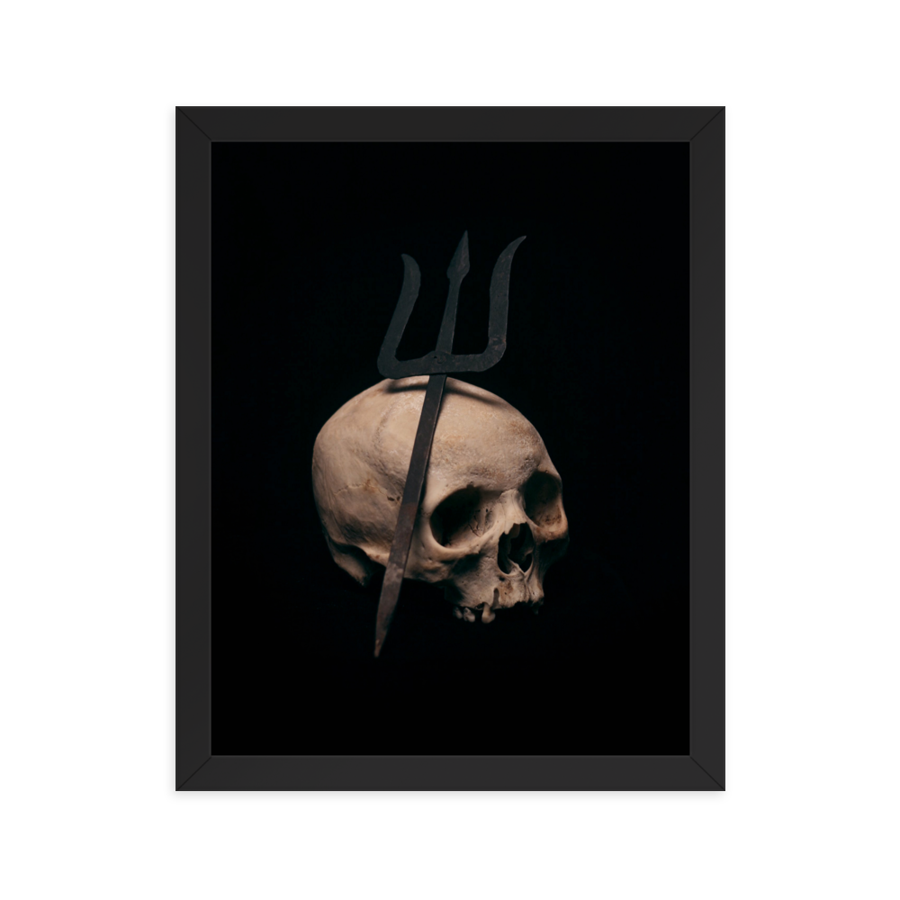 Trident leaning on skull, real human skull photography - Framed poster