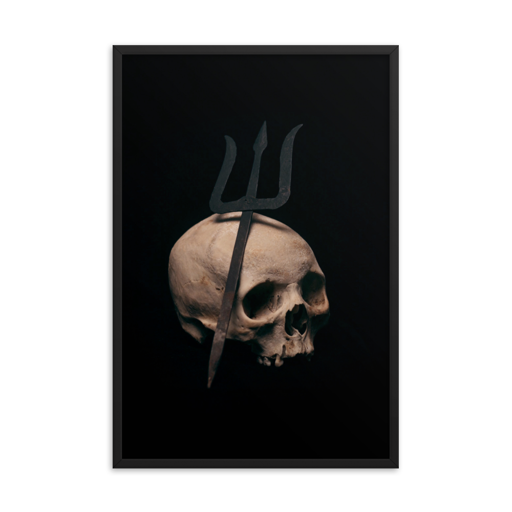 Trident leaning on skull, real human skull photography - Framed poster