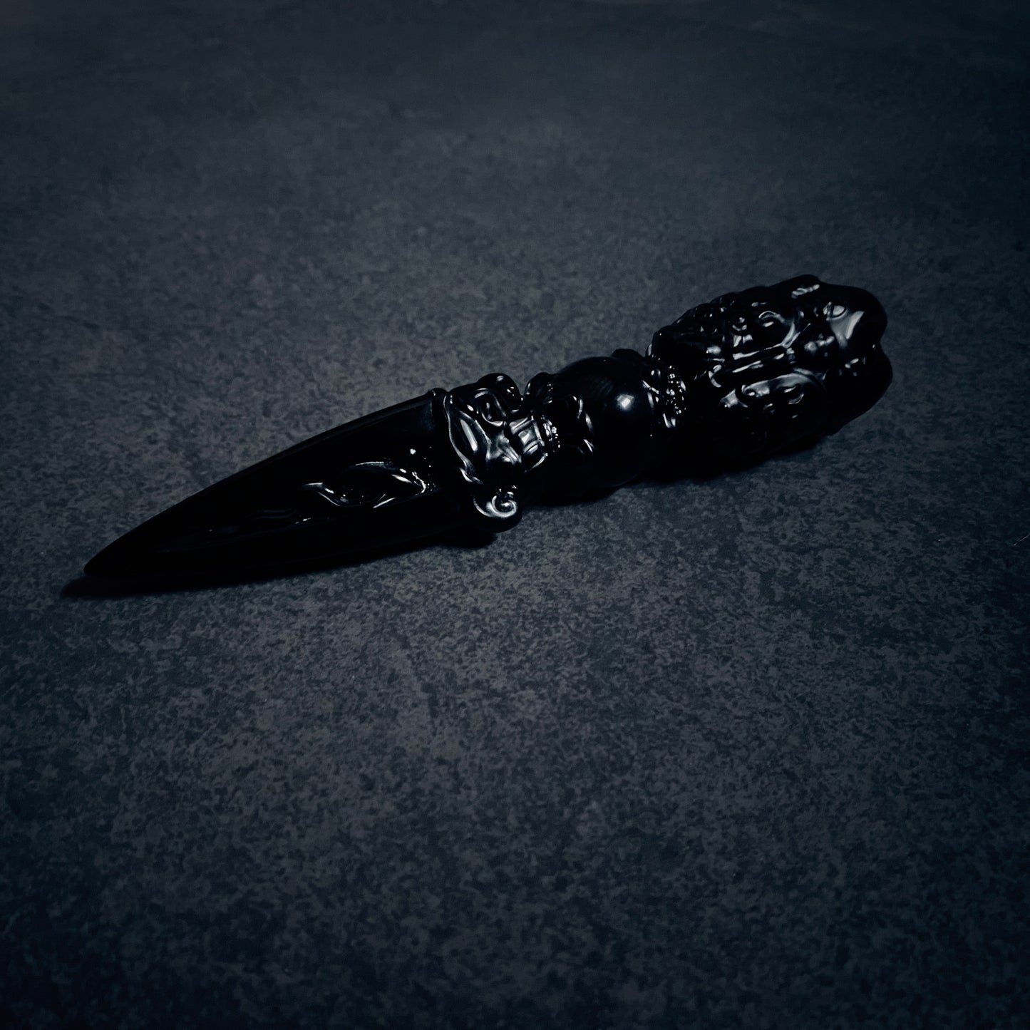 Phurpa (phurba, kīla, kila) Tibetan ritual dagger in black obsidian - RITUAL ITEM