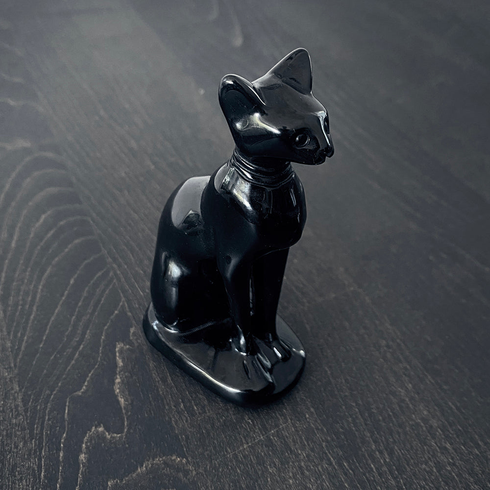 Bastet with necklace, carved black obsidian - RITUAL ITEM