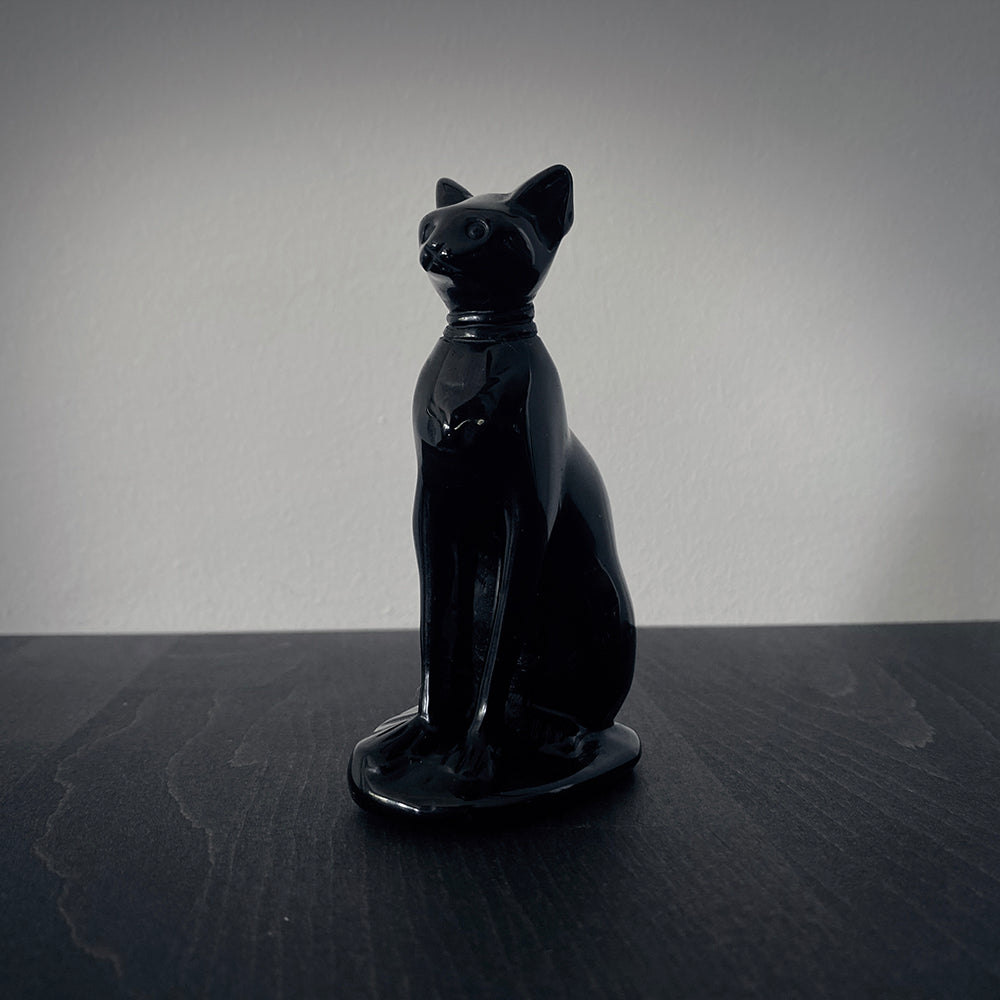 Bastet with necklace, carved black obsidian - RITUAL ITEM