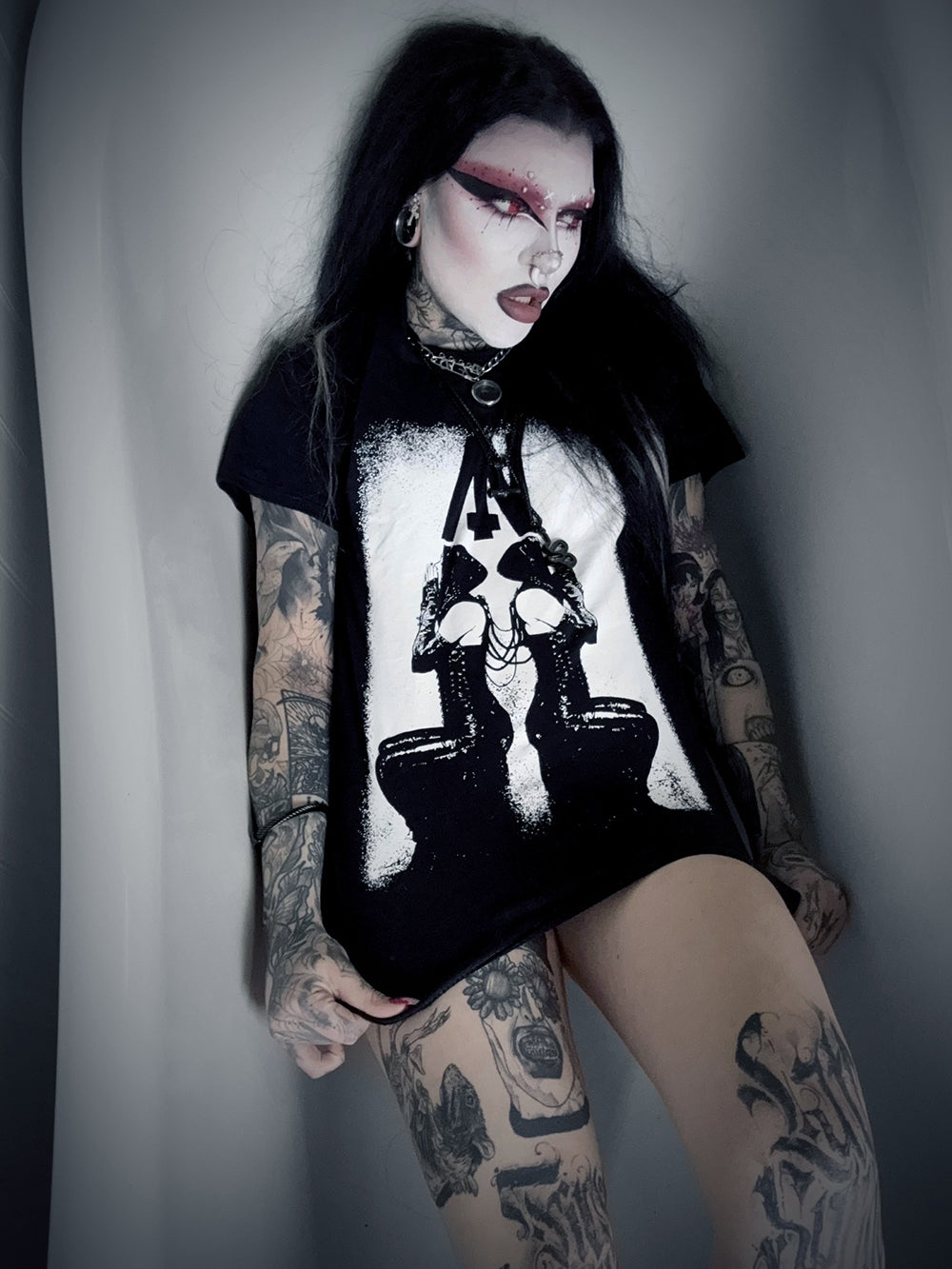 Abu Nein "Nuns", official merchandise - T-shirt