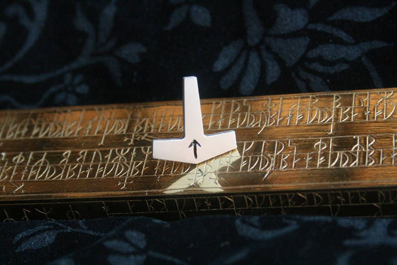 Mjolnir, Thor hammer - PIN