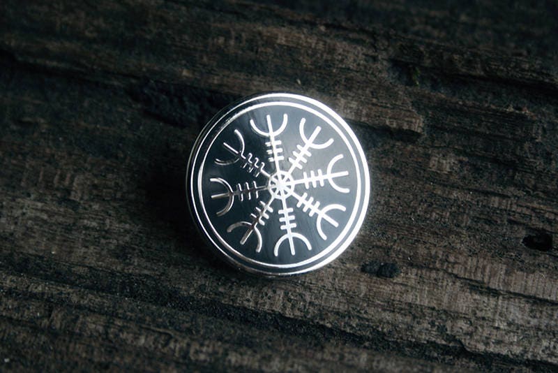 Ægishjálmur, Helm of awe (Aegishjalmr/Aegishjalmur), hard enamel version  - PIN