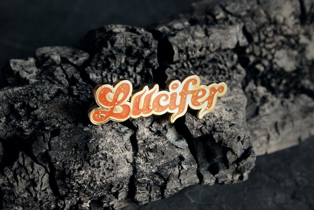 Lucifer gold glamour hippie edition - PIN
