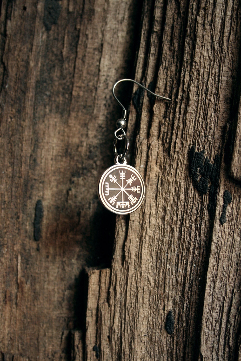 Vegvísir with hook - EARRINGS