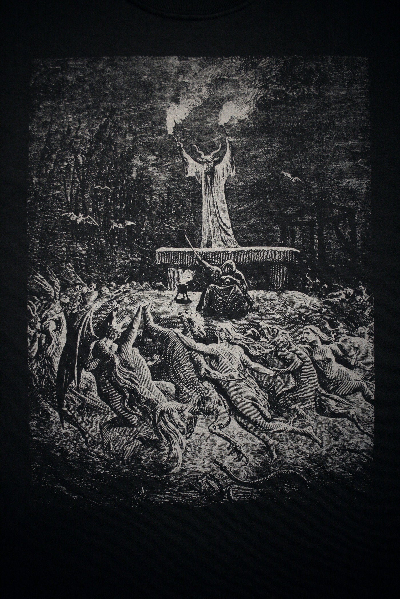 La Danse du Sabbat, The dance of the Sabbath from the book, occult / witchcraft - T-shirt female fitted