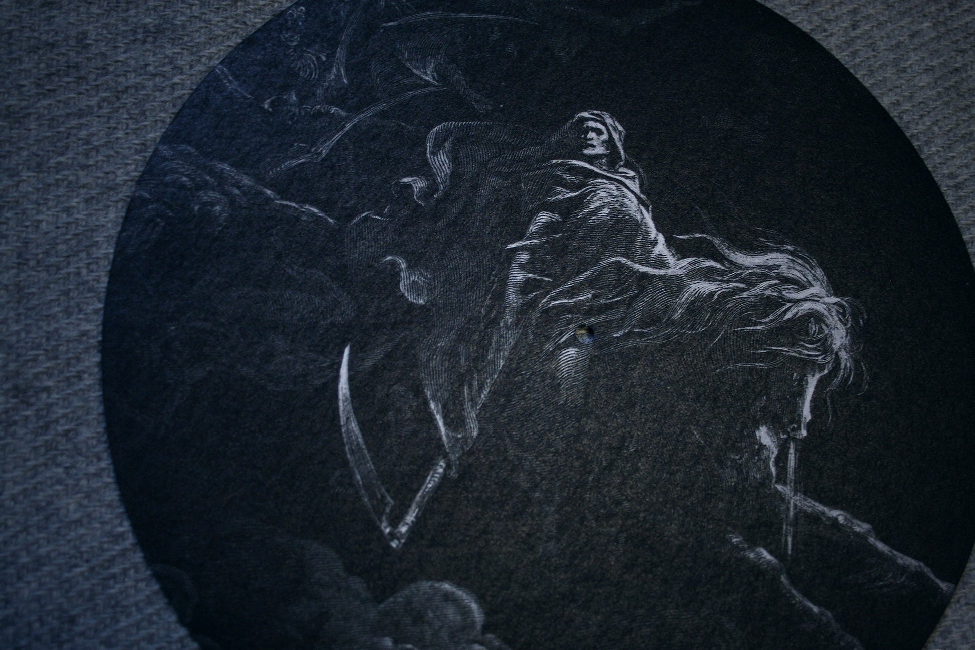 Death rides, Doré print - TURNTABLE SLIPMAT