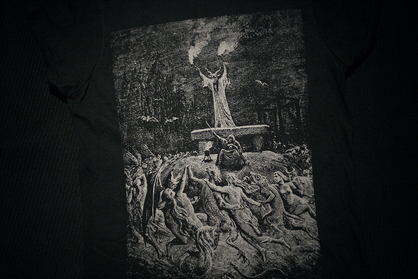 La Danse du Sabbat, The dance of the Sabbath from the book, occult / witchcraft - T-shirt female fitted