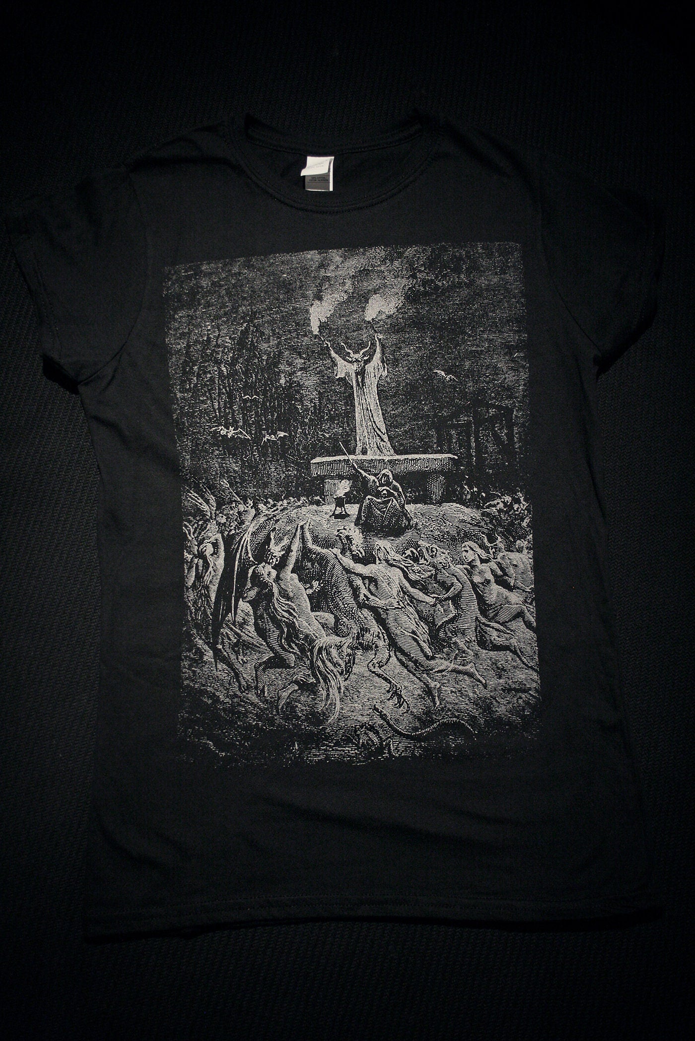 La Danse du Sabbat, The dance of the Sabbath from the book, occult / witchcraft - T-shirt female fitted