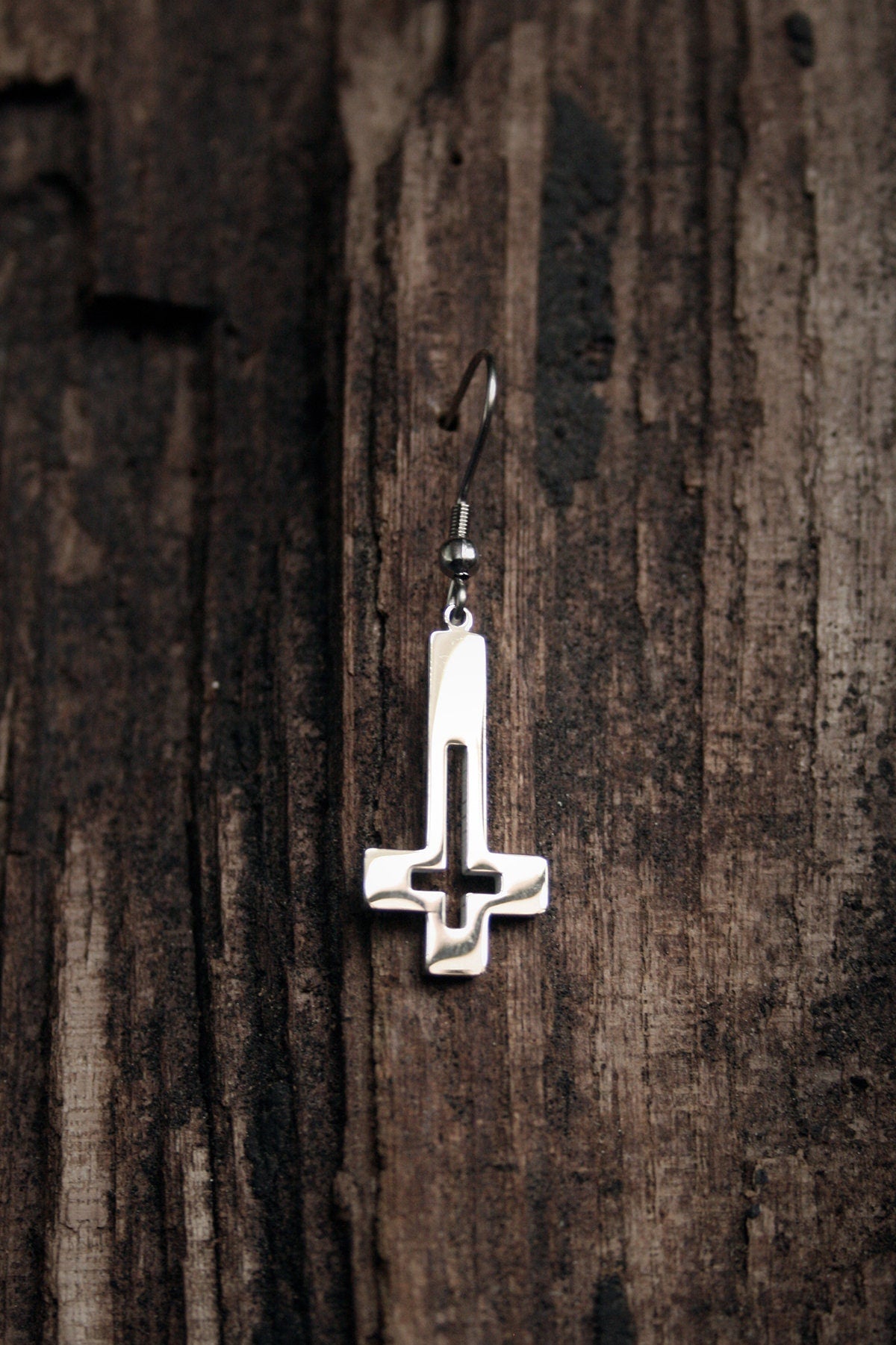 Upside down cross - EARRINGS