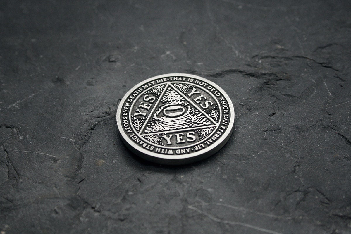 YES or NO Lovecraft coin - collectible divination flip COIN