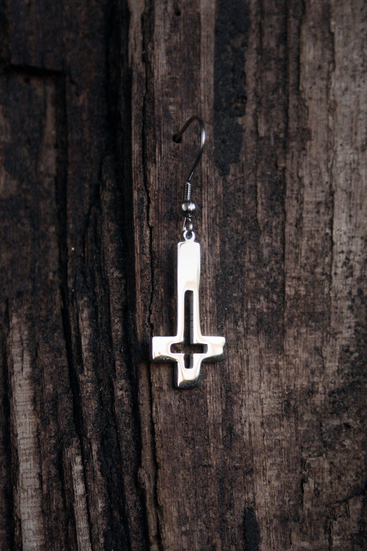 Upside down cross - EARRINGS