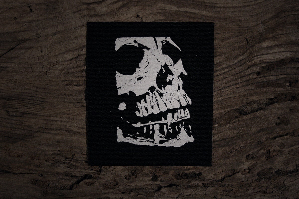 Skull dissected - screen printed PATCH