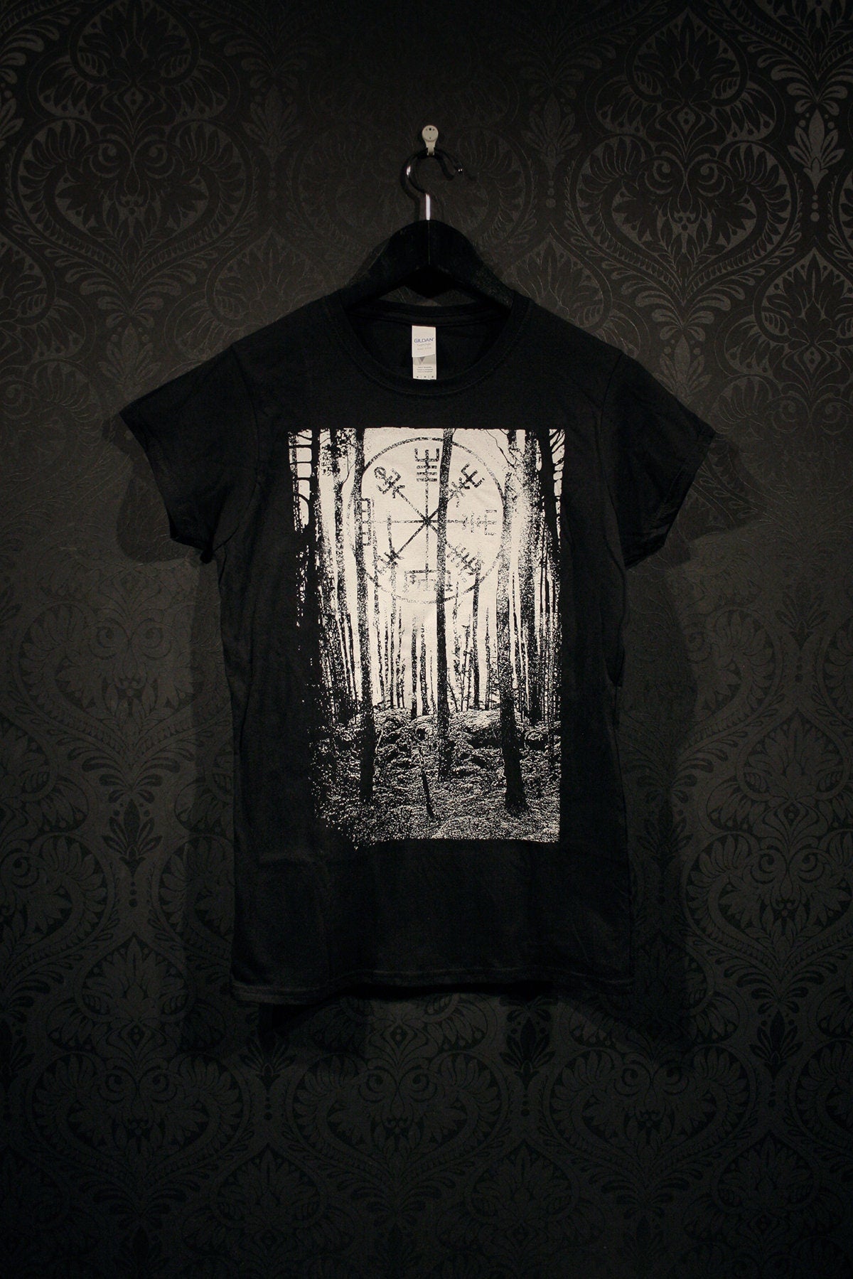 Vegvisir, Vegvisír, scandinavian forest - T-shirt female fitted