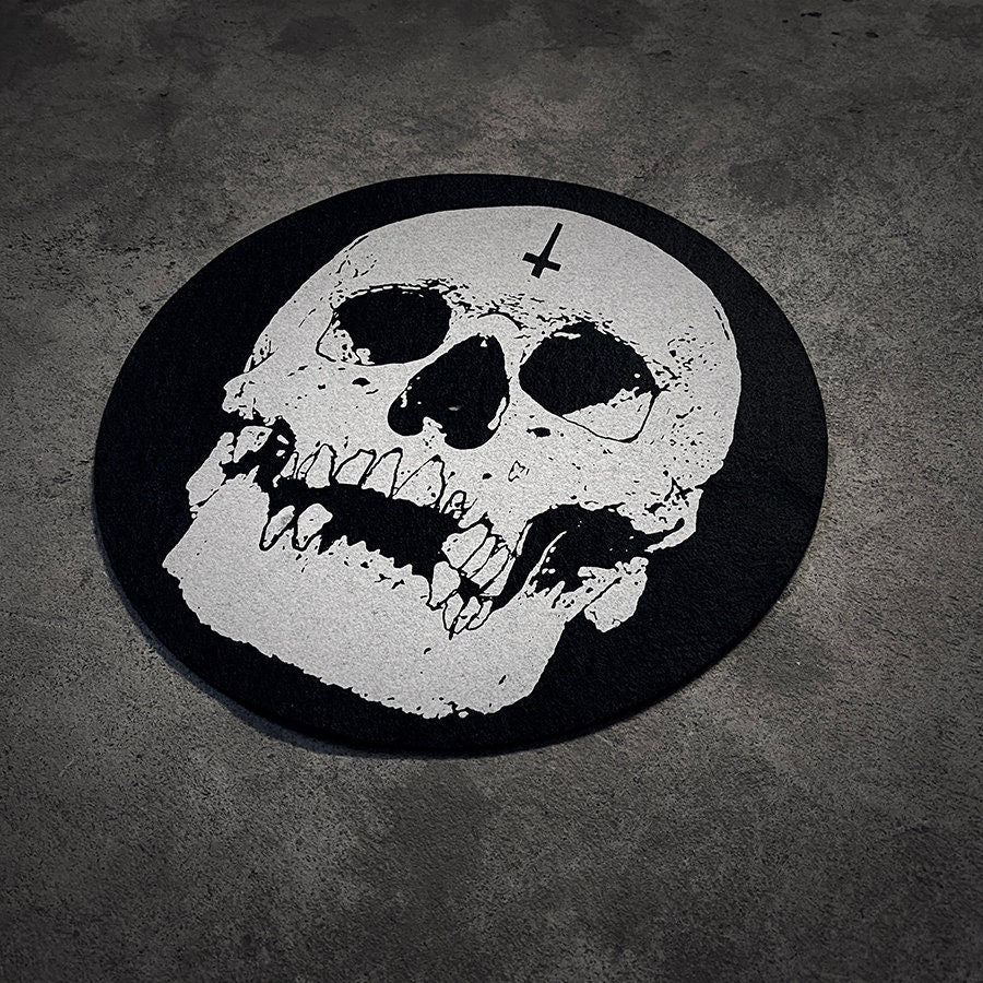 Large skull with upside down cross - TURNTABLE SLIPMAT
