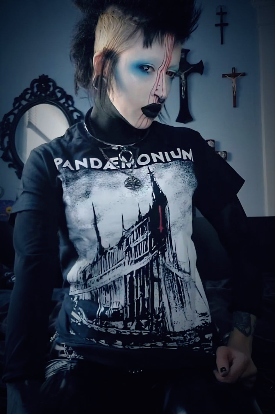 Pandemonium / Pandæmonium (Paradise Lost), home is where the heart is (Hell) - T-shirt