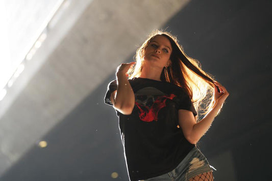 Bat with skull - T-shirt female fitted