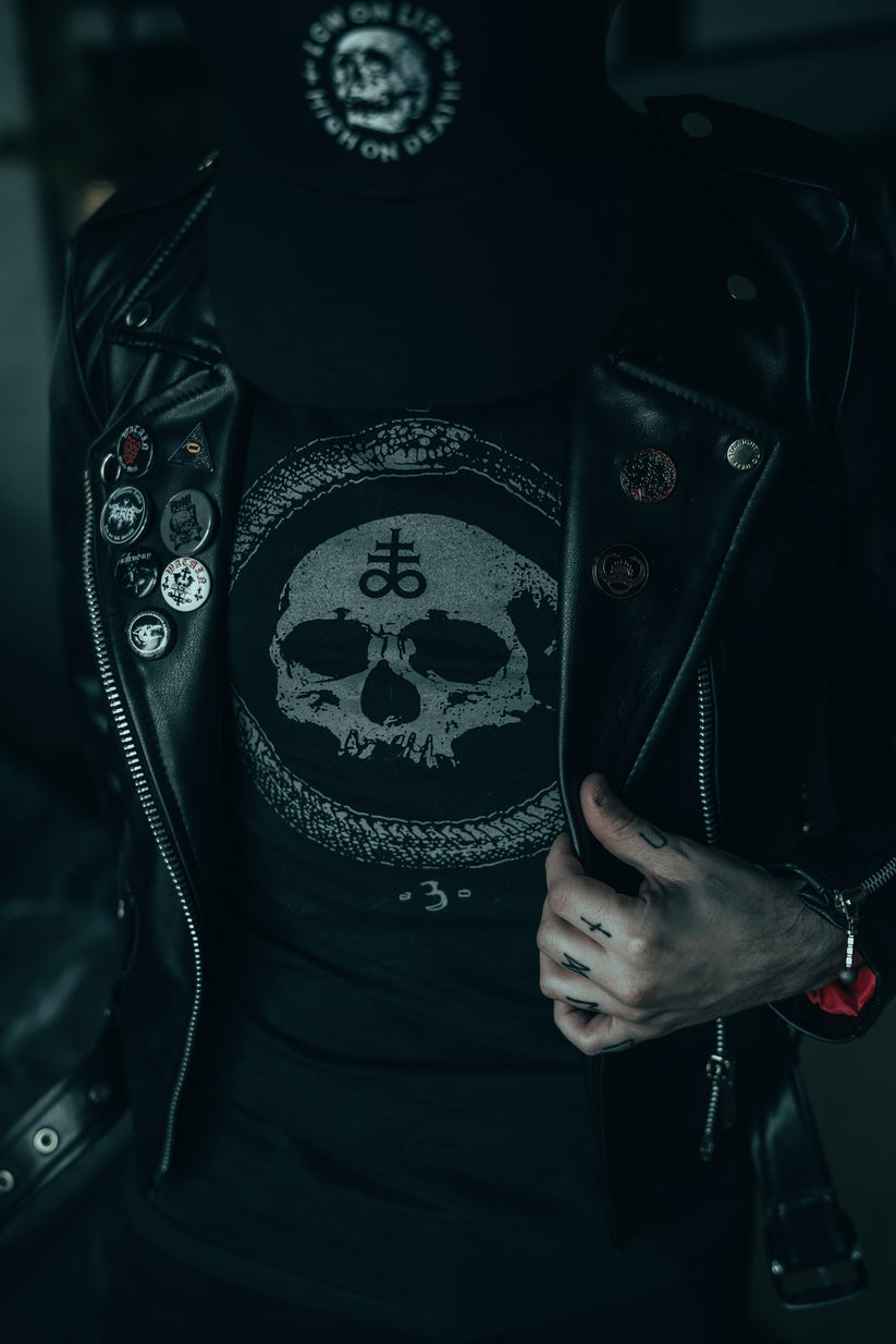 Ouroboros with Leviathan cross adorned human skull - T-shirt