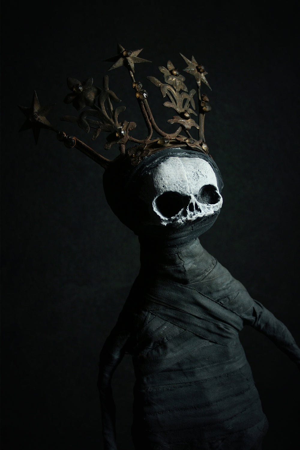 Sculpture "Queen Nether" - mixed media sculpture