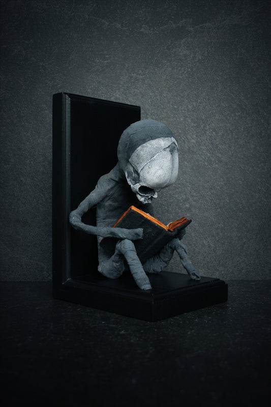 Sculpture bookend "Sarah the reader" - mixed media sculpture