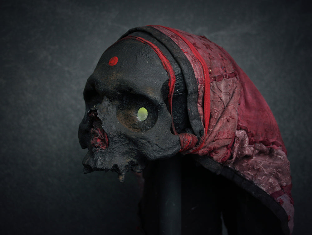 Skull mixed media sculpture "Voodoo spirit Gamth, the awaken" - SCULPTURE