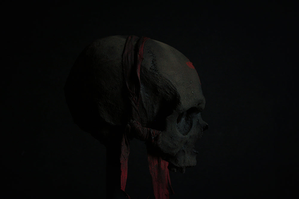 Skull mixed media sculpture "Voodoo spirit Randh, the watcher" - SCULPTURE