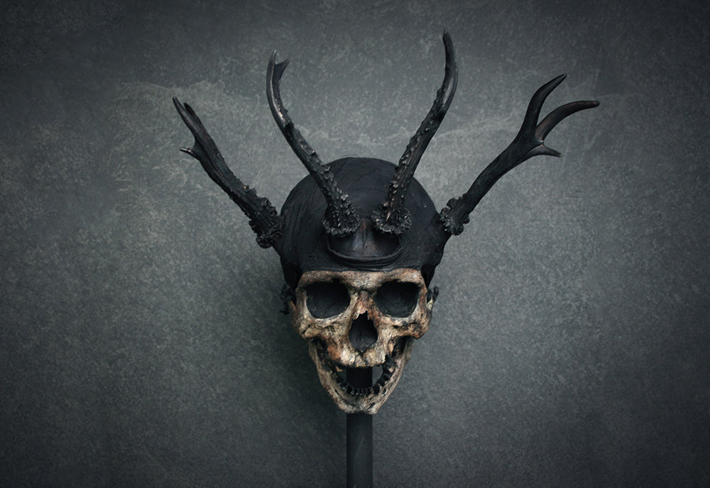 Skull mixed media sculpture "Shadow king Wrathr" - SCULPTURE