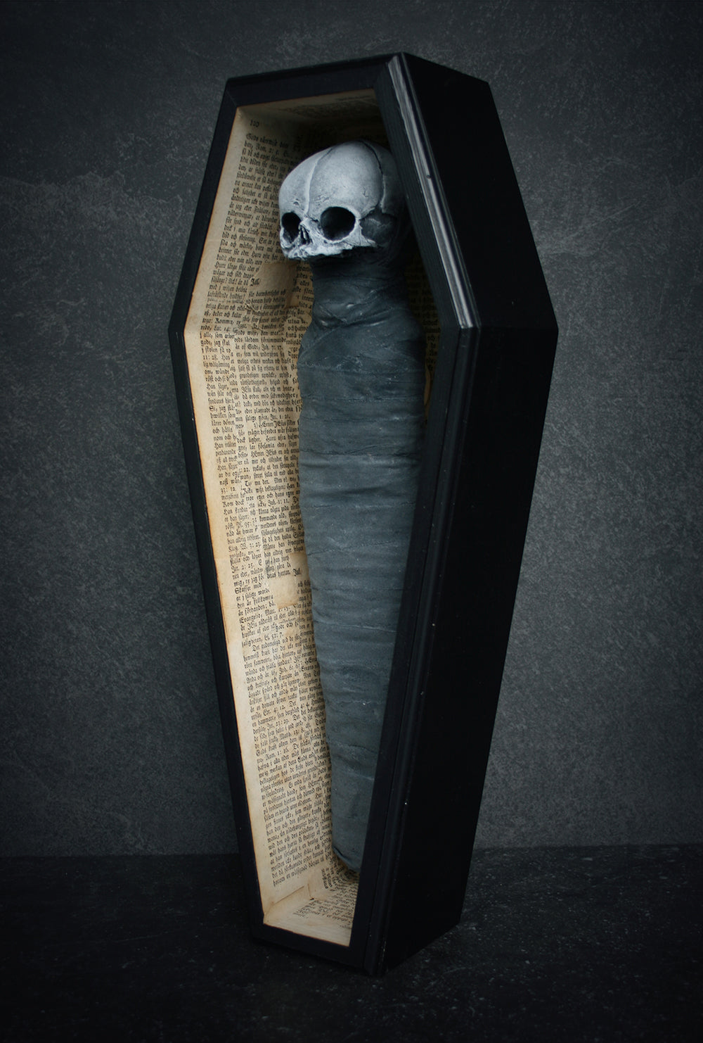 Sculpture Coffin dweller "Andth the lost" - mixed media sculpture