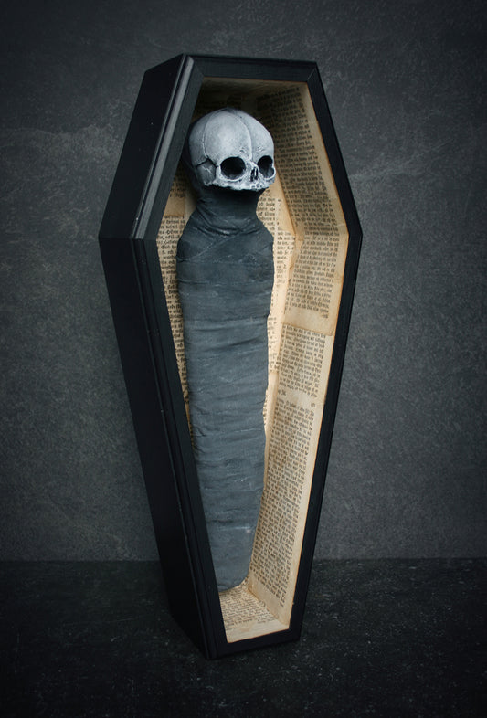Sculpture Coffin dweller "Andth the lost" - mixed media sculpture