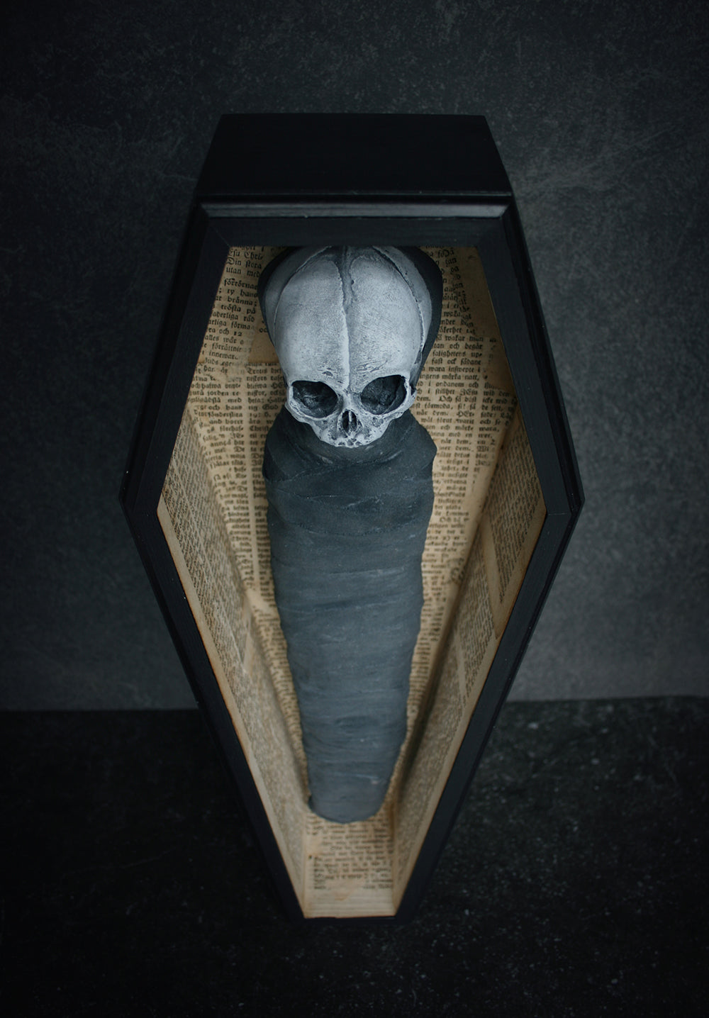 Sculpture Coffin dweller "Andth the lost" - mixed media sculpture
