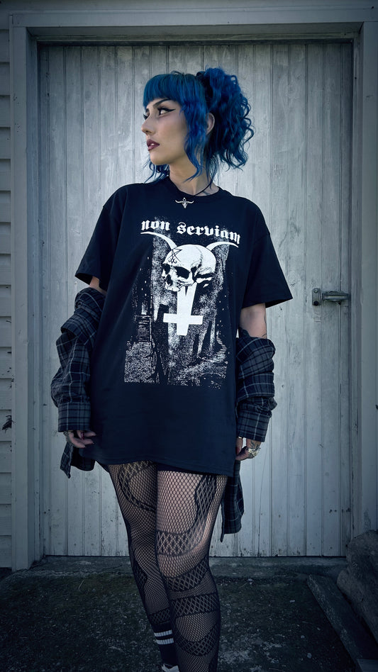 Non Serviam, horned goat cross with skull - T-shirt