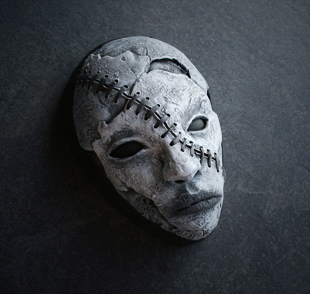 Ceramic sculpture mask "Diagonal stitch II" - SCULPTURE