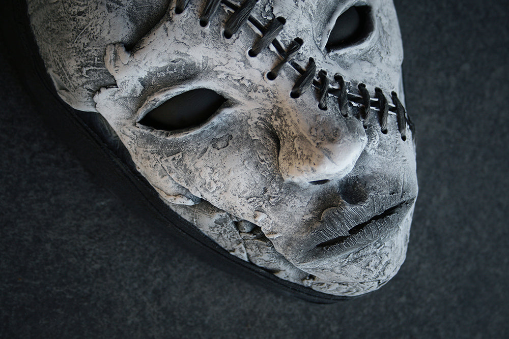 Ceramic sculpture mask "Diagonal stitch II" - SCULPTURE