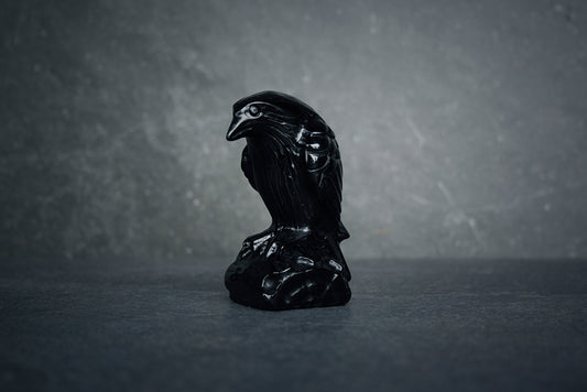 Raven, carved black obsidian - RITUAL ITEM