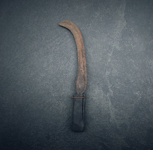 Vintage / antique pruning knives / sickle 29 - RITUAL ITEM