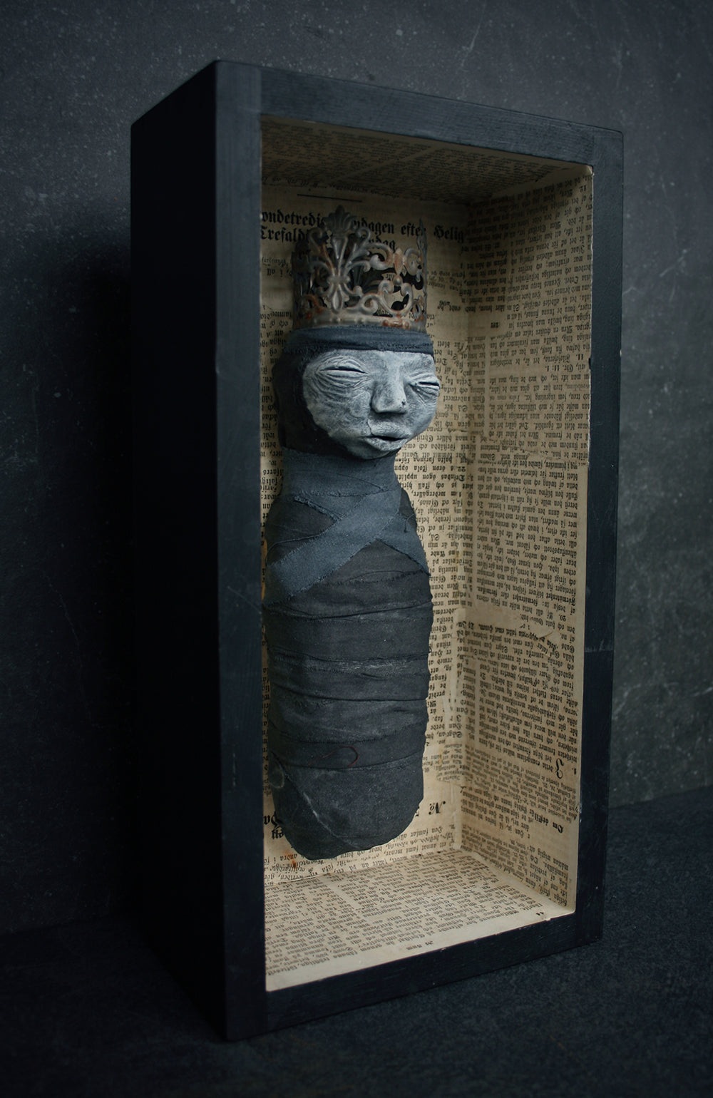 Sculpture "Stillborn king" - mixed media sculpture