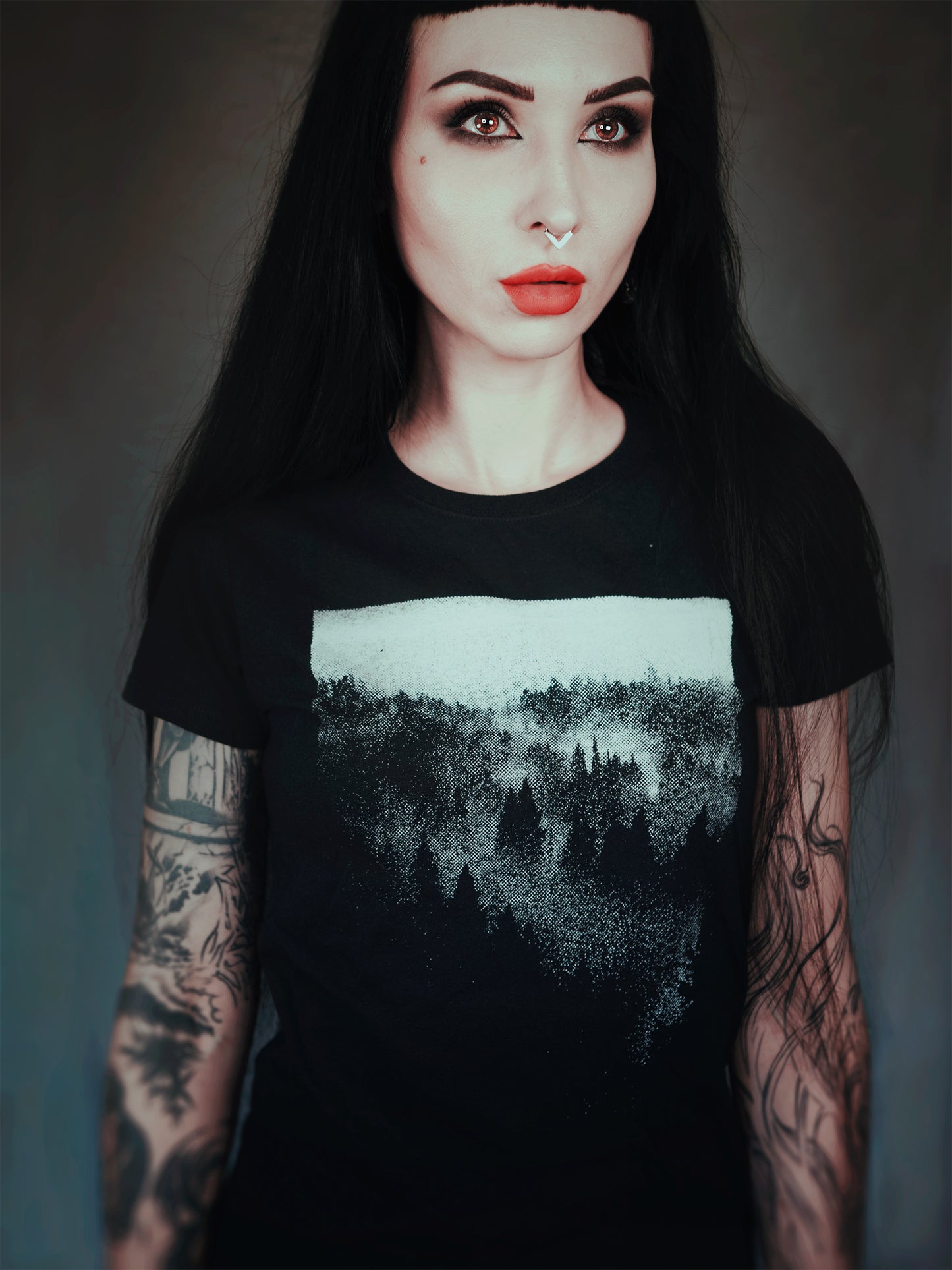 Dark forest  - T-shirt female fitted