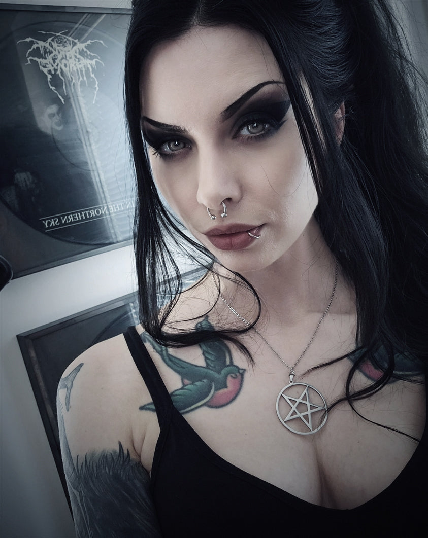 Pentagram upside down, oversized shiny version - NECKLACE