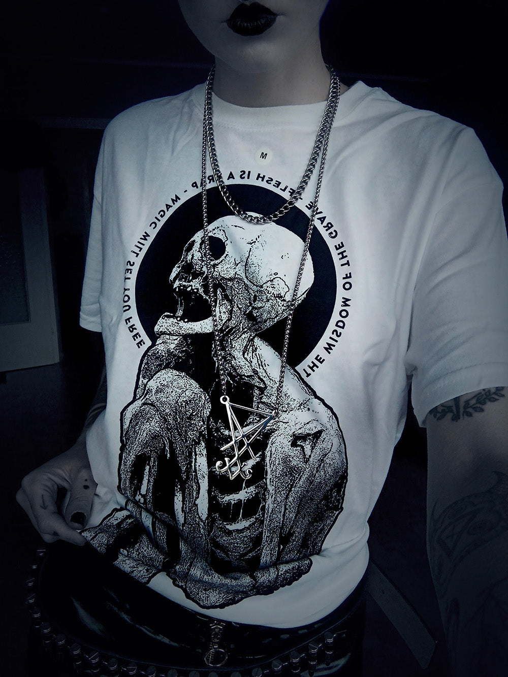 The wisdom of the grave, screaming mummy - WHITE T-shirt