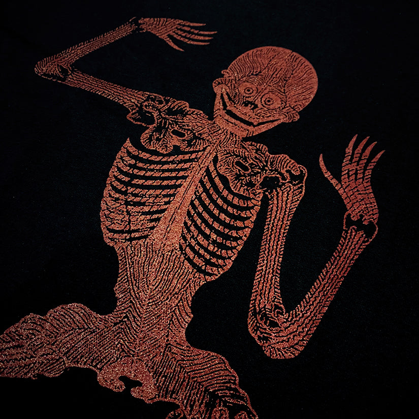 Tibetan dancing skeleton - T-shirt